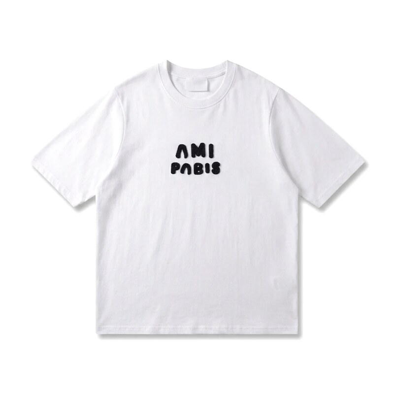 AMI Paris minimalist style white T-shirt