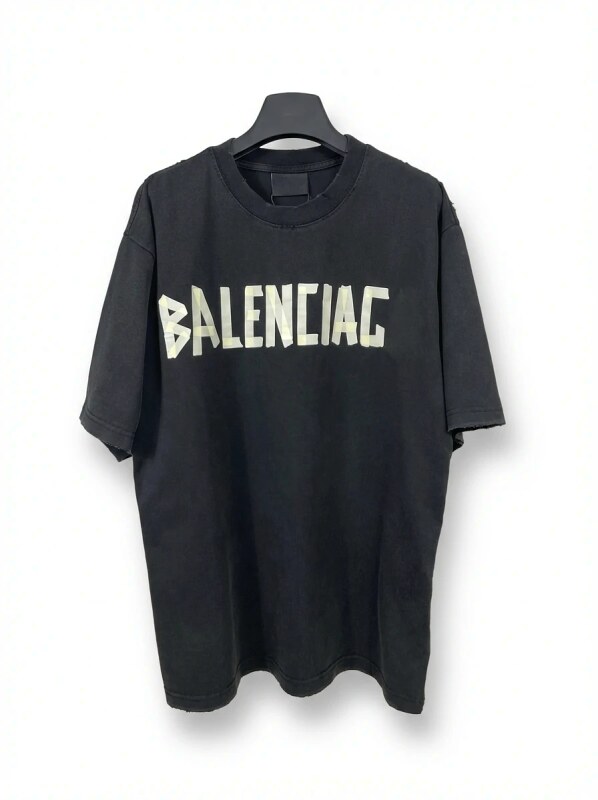 Balenciaga letter-style black T-shirt