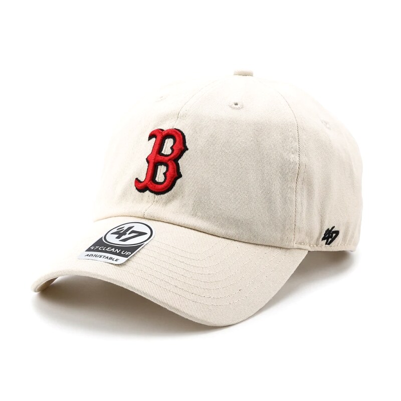 Beige baseball cap of the MLB Boston Red Sox