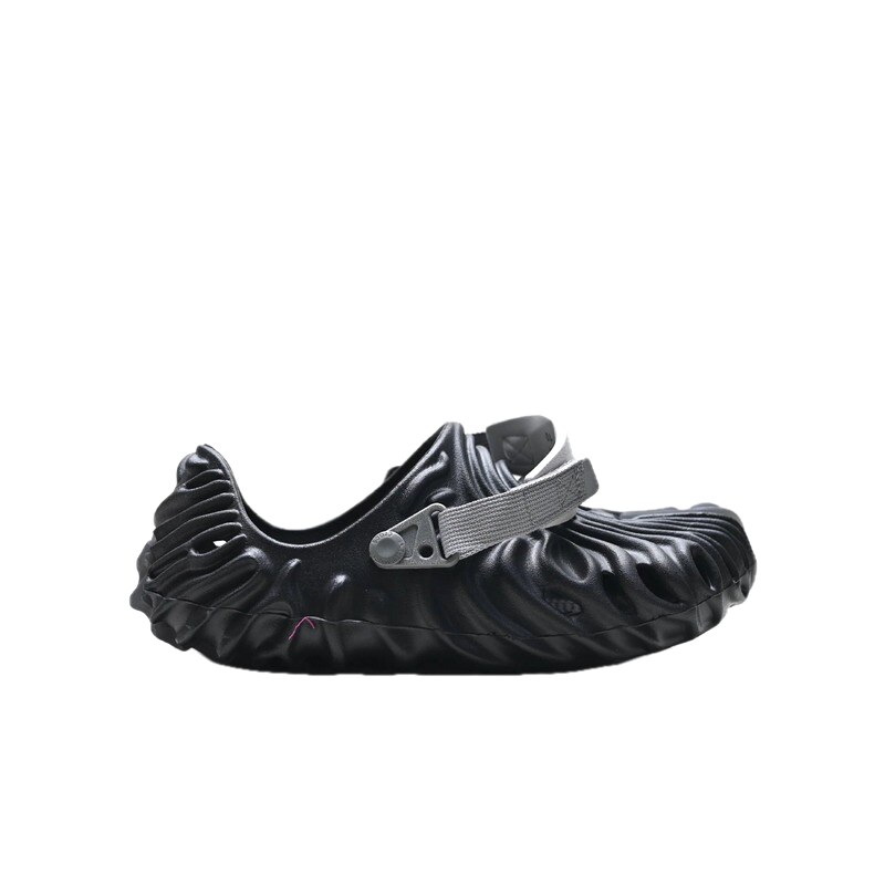 Black trendy style of Crocs clogs