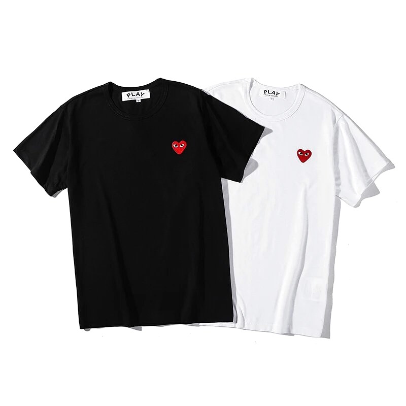 Comme des Garcons PLAY Summer Tee Styling Heart Logo T-Shirt Streetwear Look
