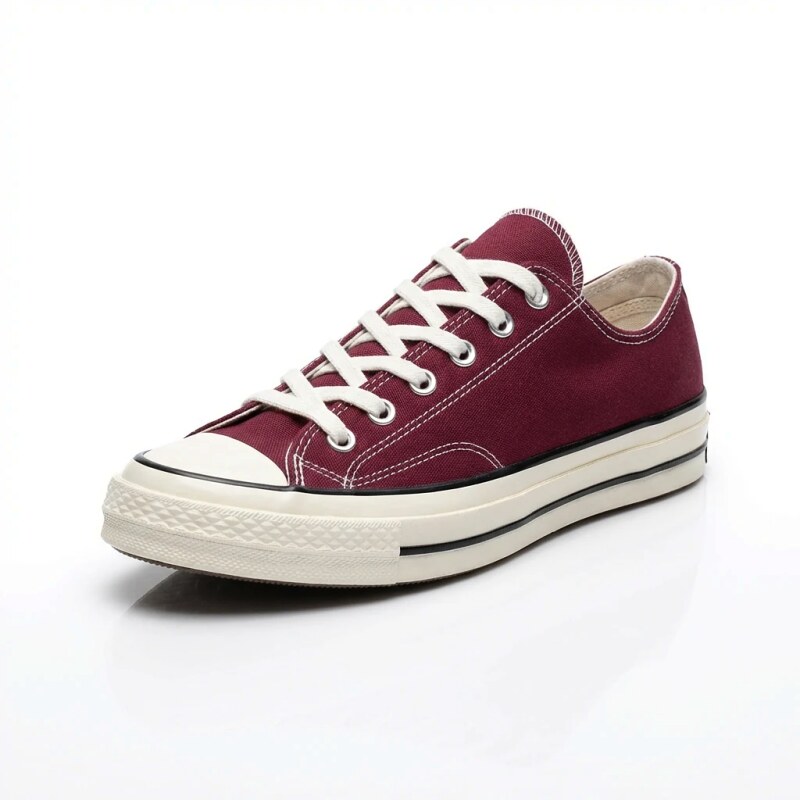 Converse classic burgundy canvas shoes
