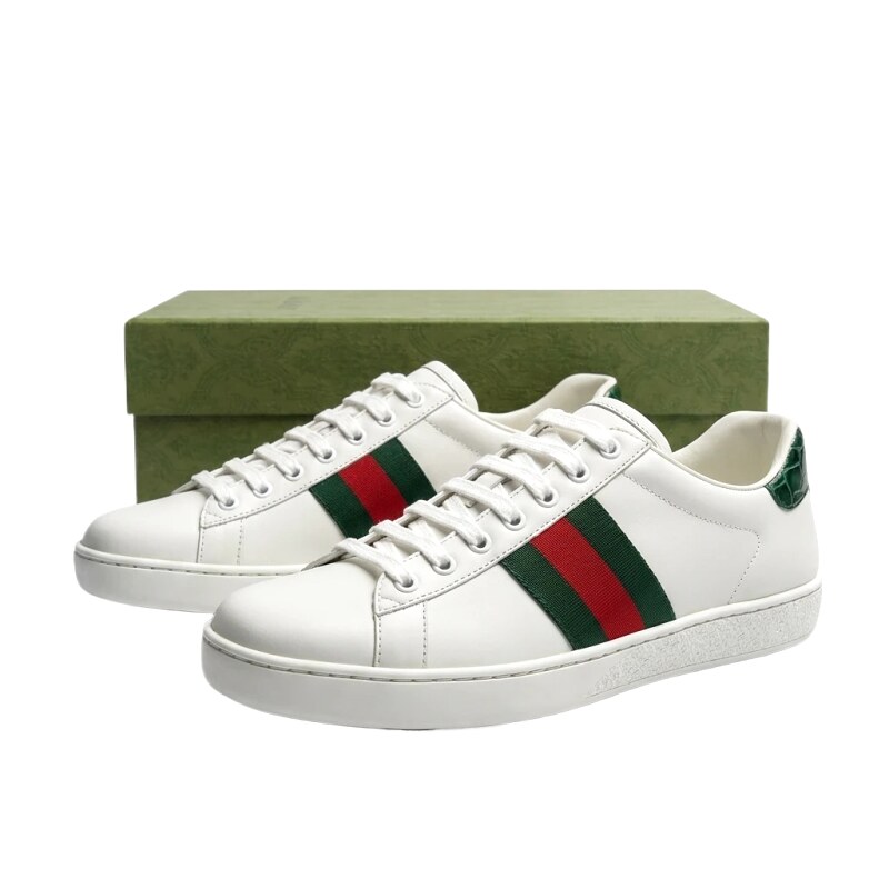 Gucci retro-style white shoes with red and green stripes