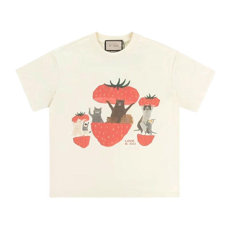 Gucci Strawberry & Animal Childlike Playful Off-white T-shirt