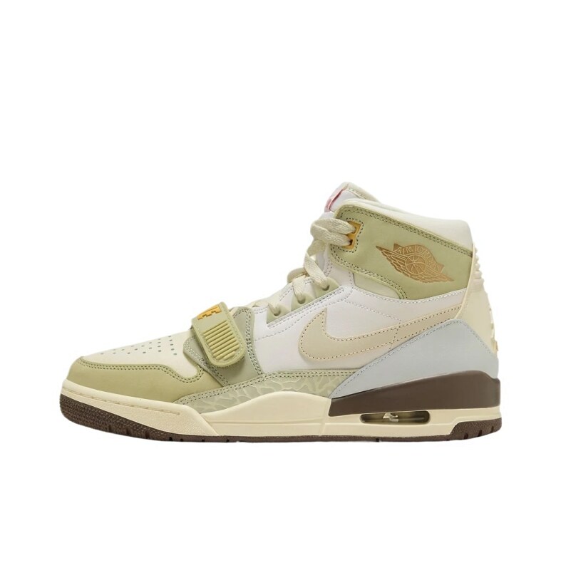 Jordan retro-style white and green sports shoes