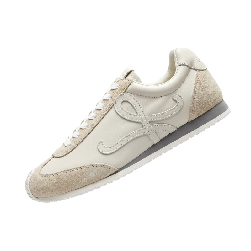 LOEWE retro-style light gray sports shoes