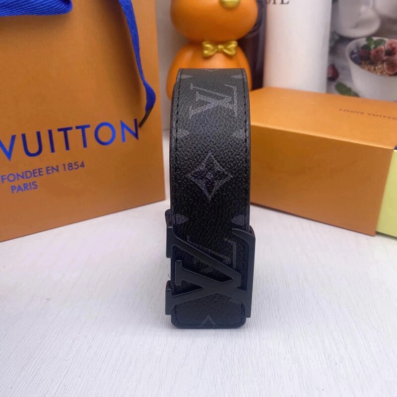 Louis Vuitton Gift-Ready Presentation Monogram Belt Streetwear Look