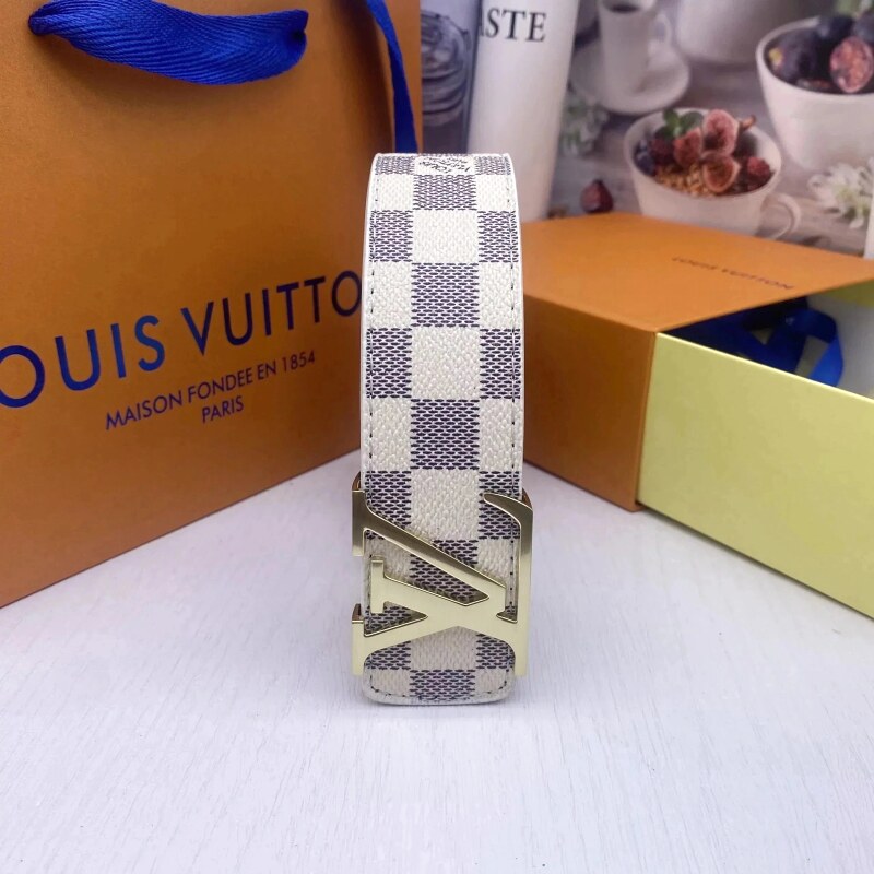 Louis Vuitton Travel-Friendly Accent Monogram Belt City Outfit