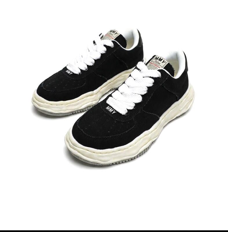 MMY retro-style black canvas shoes