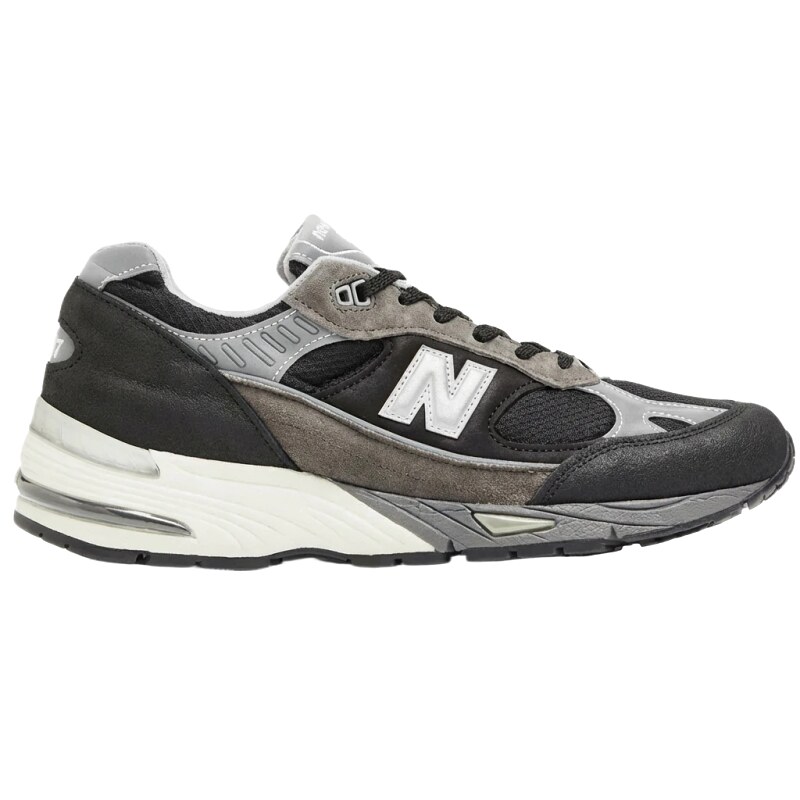 New Balance retro style black and gray sports shoes