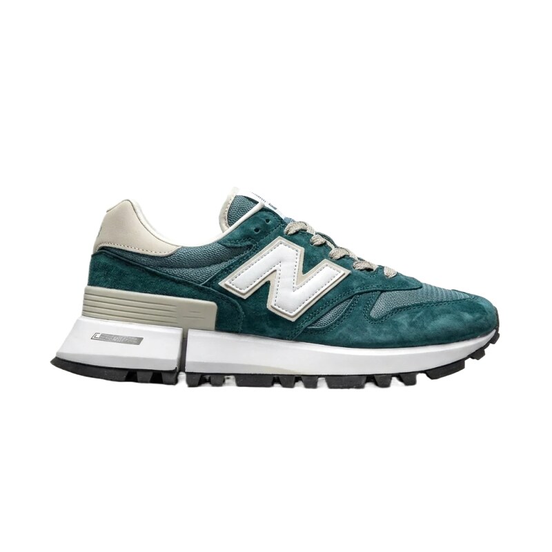 New Balance retro-style dark green running shoes