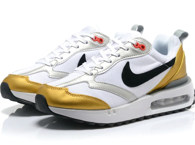 Nike Air Max retro white shoes