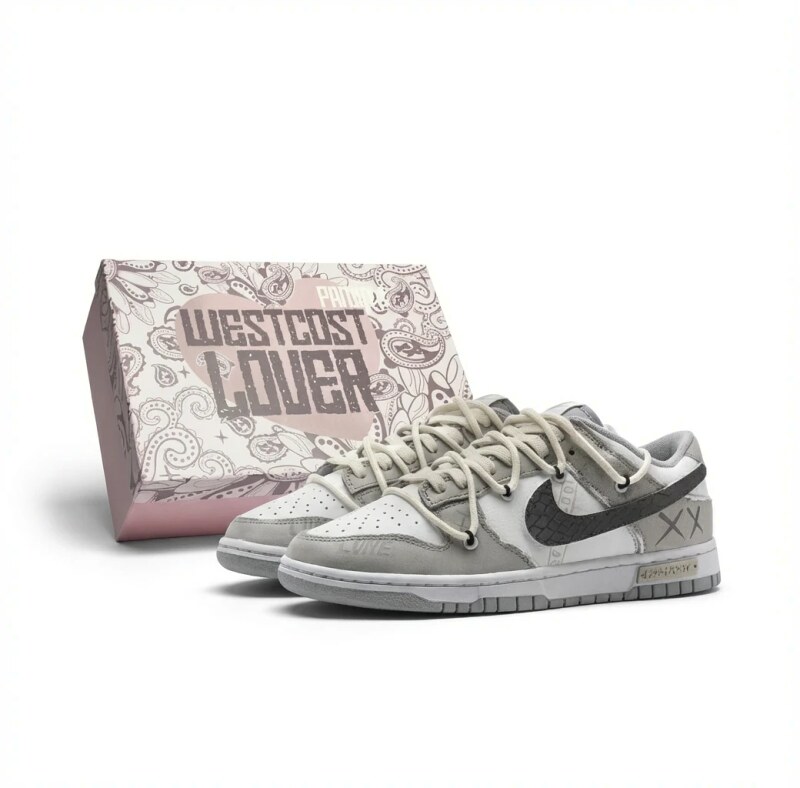 Nike retro gray and white sports shoes
