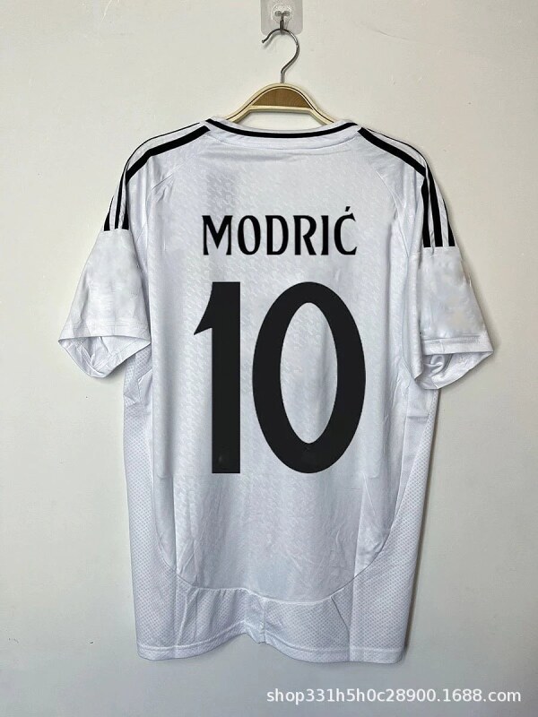 Real Madrid Logo Detail Bellingham #5 soccer jersey White Real Madrid with Relaxed Feel