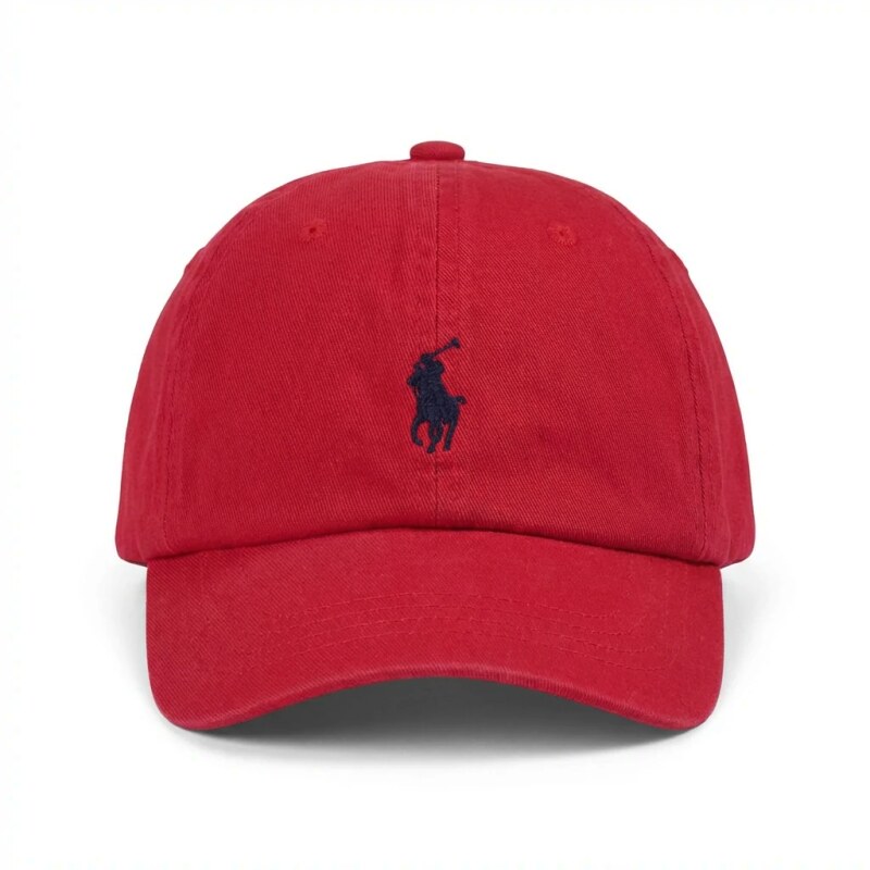 The classic and simple style red hat of Ralph Lauren