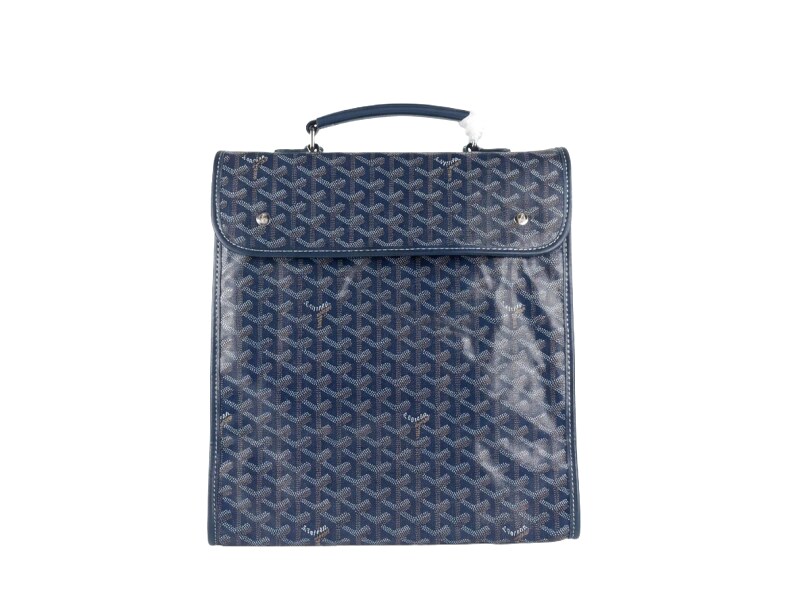 The classic dark blue backpack of GOYARD