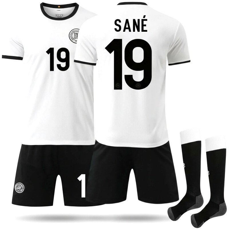 The simple black and white jersey of No. 19 of the German team.